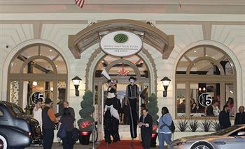 Shattuck Plaza 4*